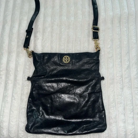 Vintage Tory Burch Dena Fold Over Black Leather Crossbody Bag - Picture 2 of 8